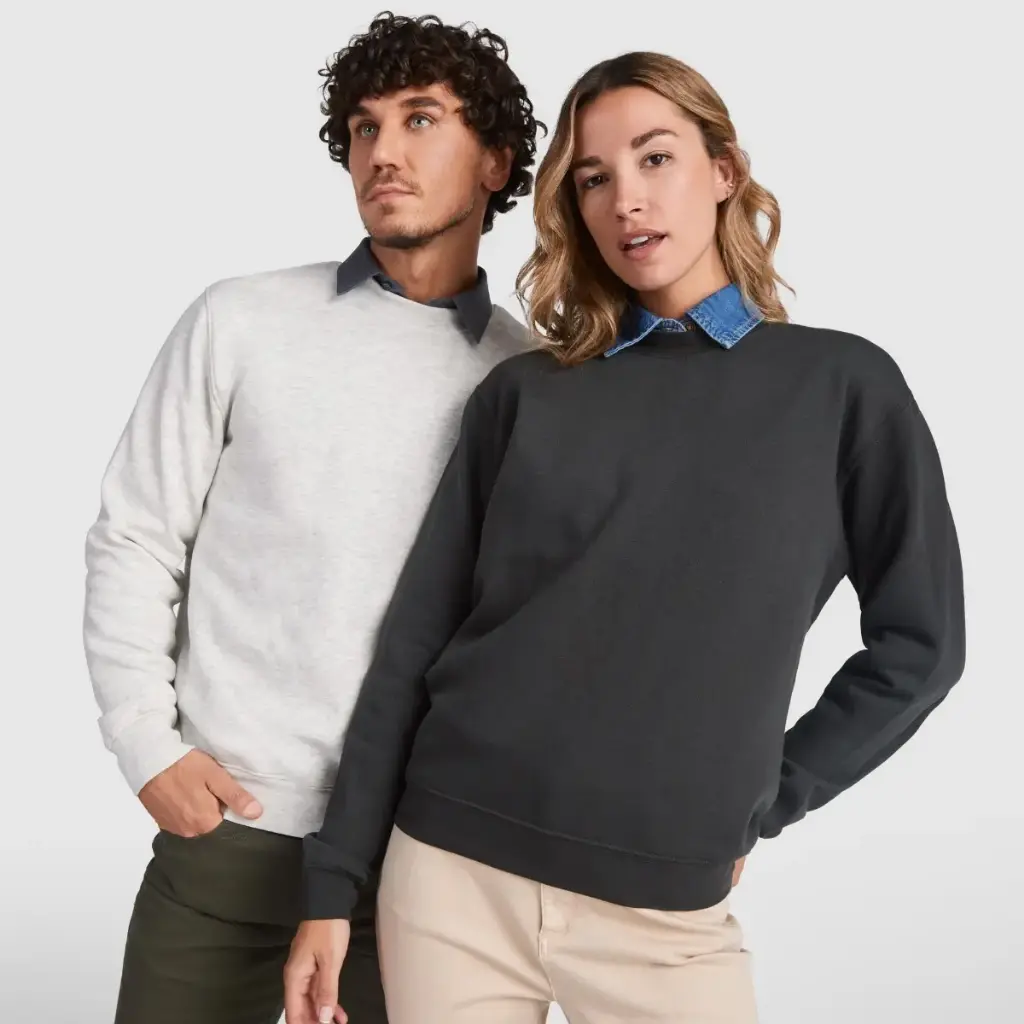POLERON CLÁSICO UNISEX (Blanco, S, Sin Estampado al frente, Sin Estampado en Brazo, Espalda Sin Estampado)